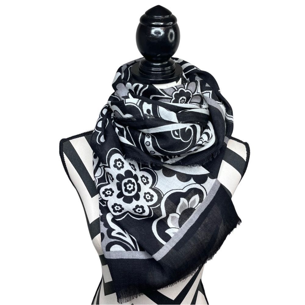 Vera Bradley Whimsigoth Witchy Boho 100% Wool Scarf Shawl